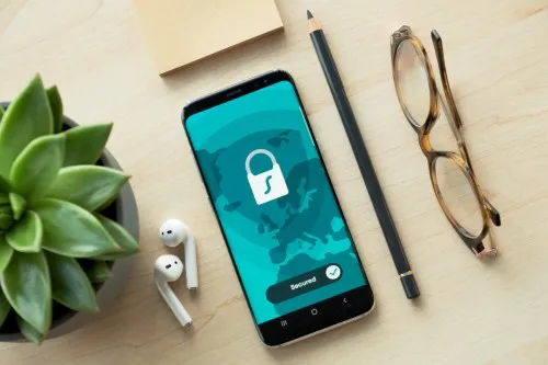 picture of a phone with security lock screen