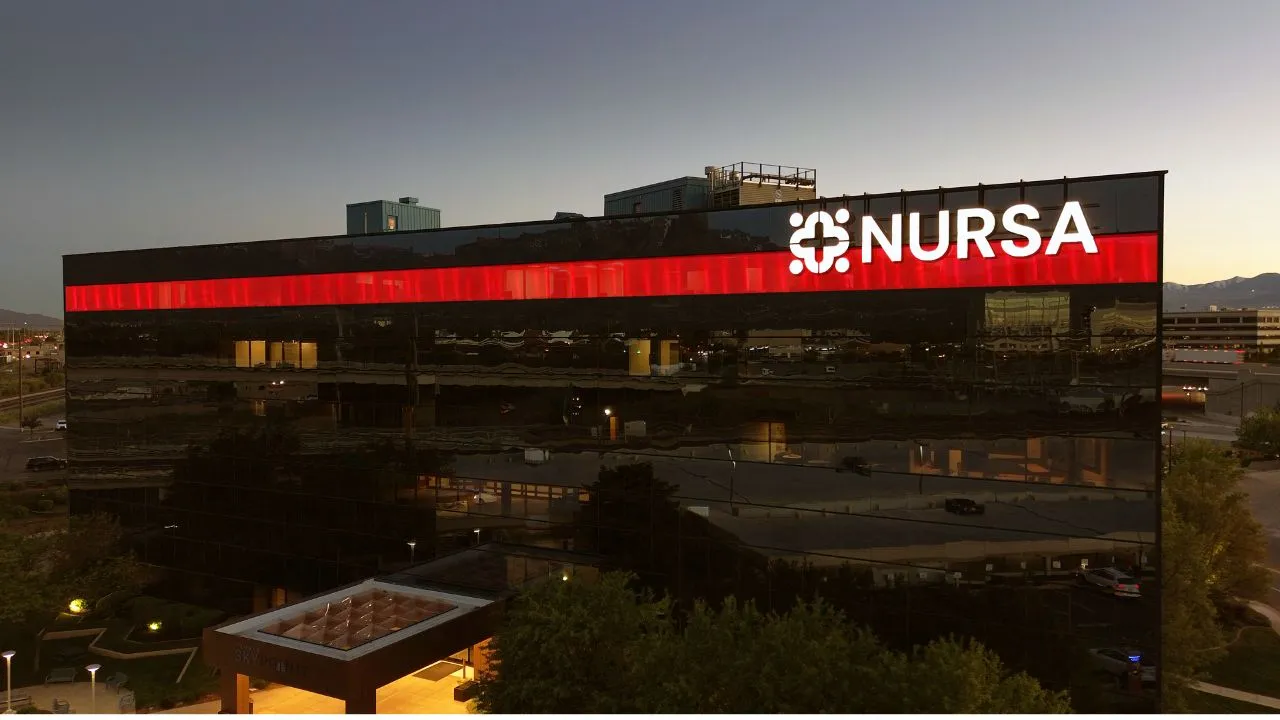 picture of Nursa building light up in Red lights