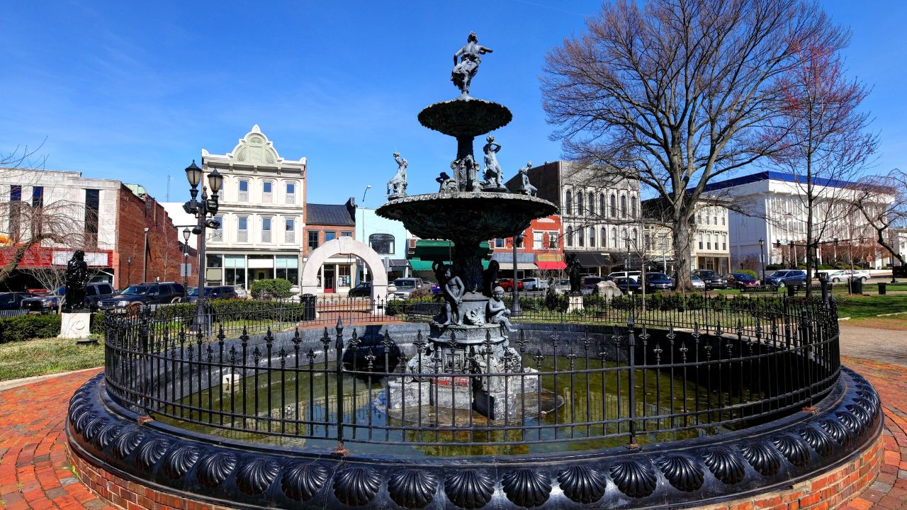 Fountain Square Park is the historic heart of Bowling Green