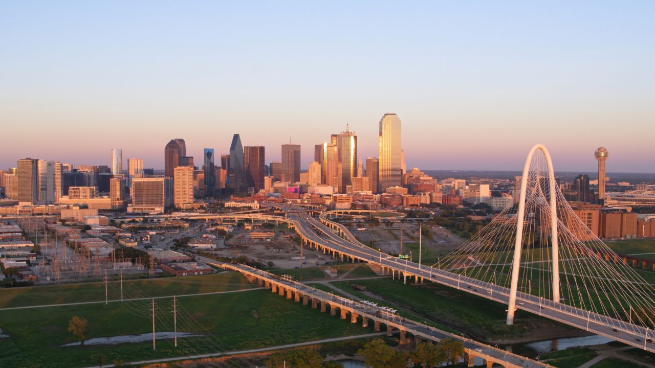 a picture of the city