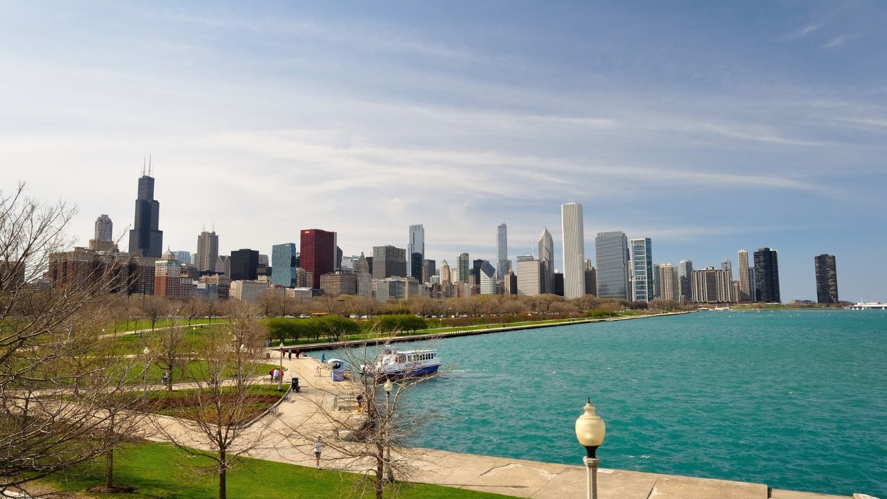 a picture of the city