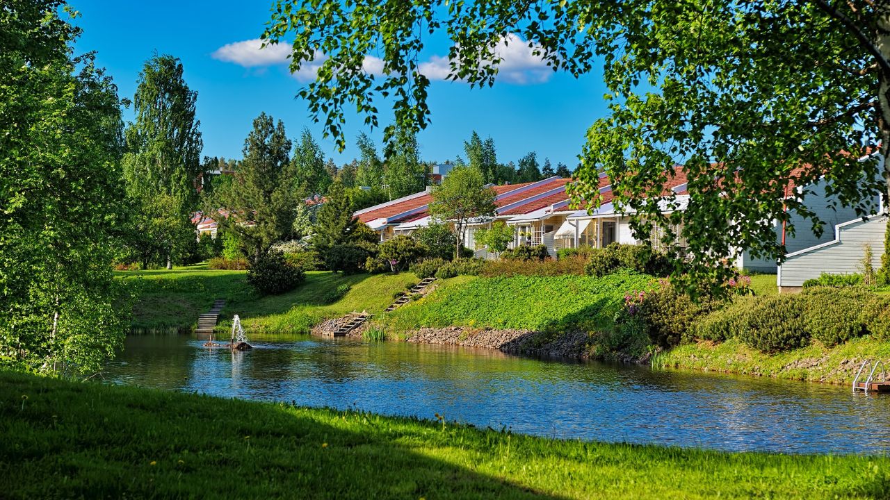 picture of a house in the nature