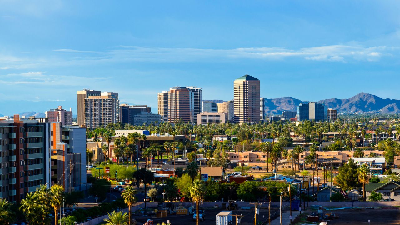 a picture of the city