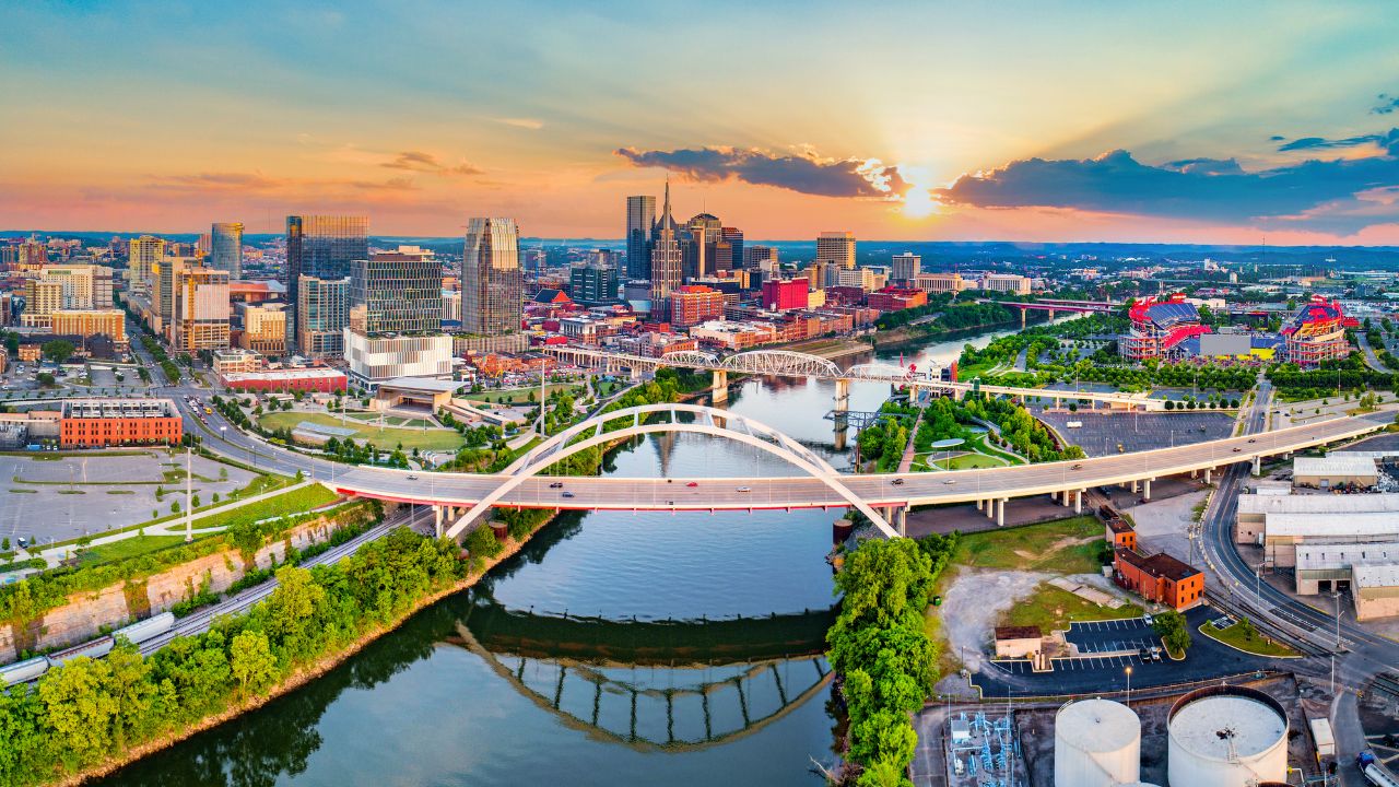 a picture of the city
