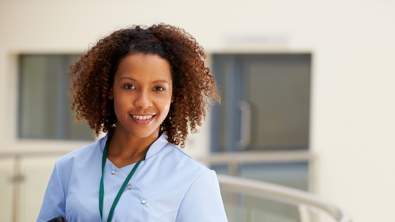 Working Abroad as a US Nurse: Licensing, Pay, Visas