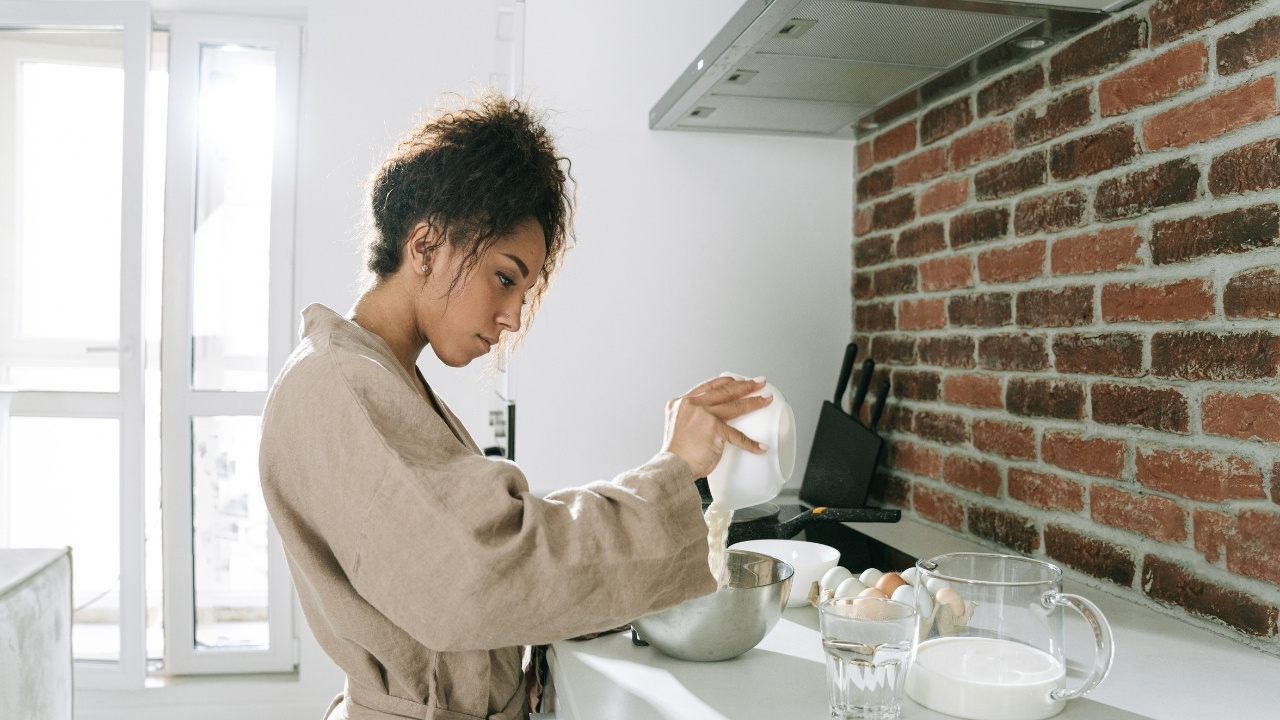 A picture of someone cooking