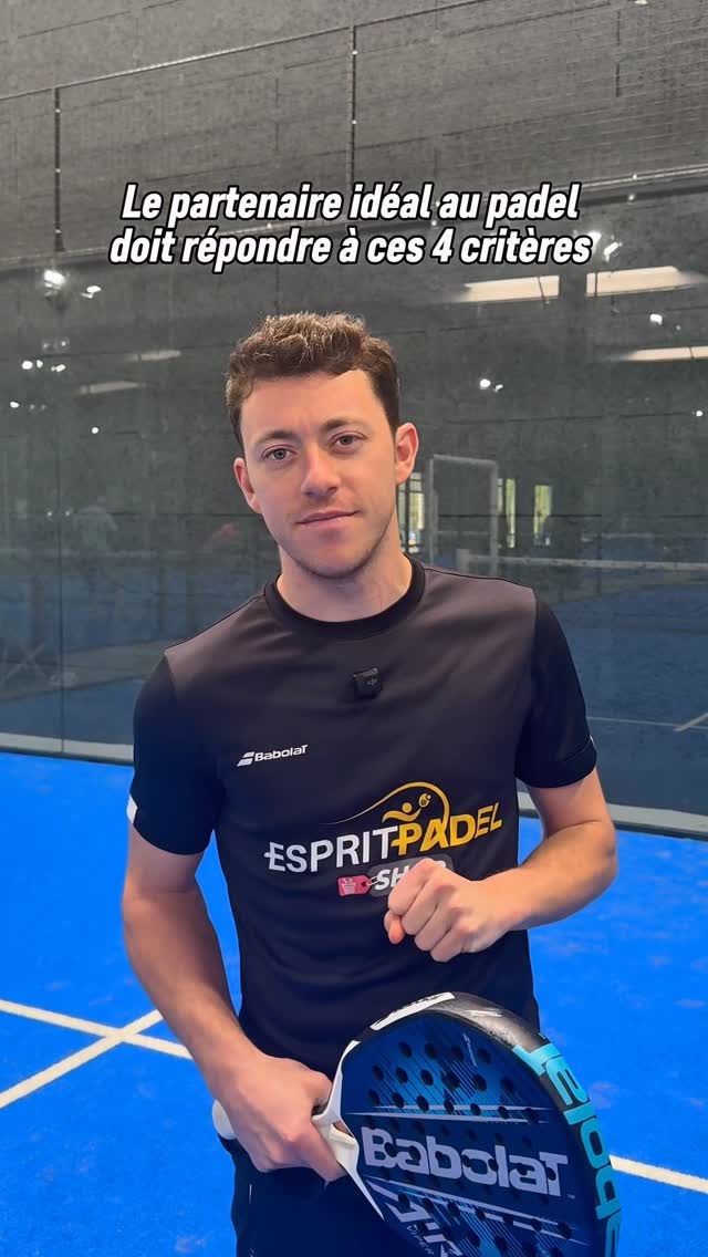 Clement Filho dans un contenu humour padel, energie reseaux sociaux club