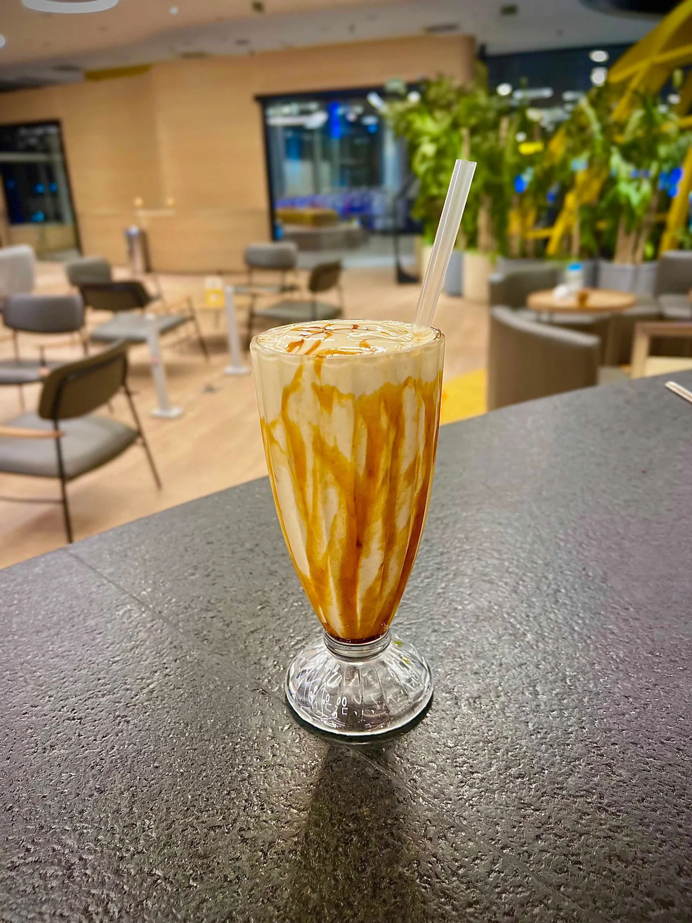 Milkshake BanaNomad servido no Nomad Lounge