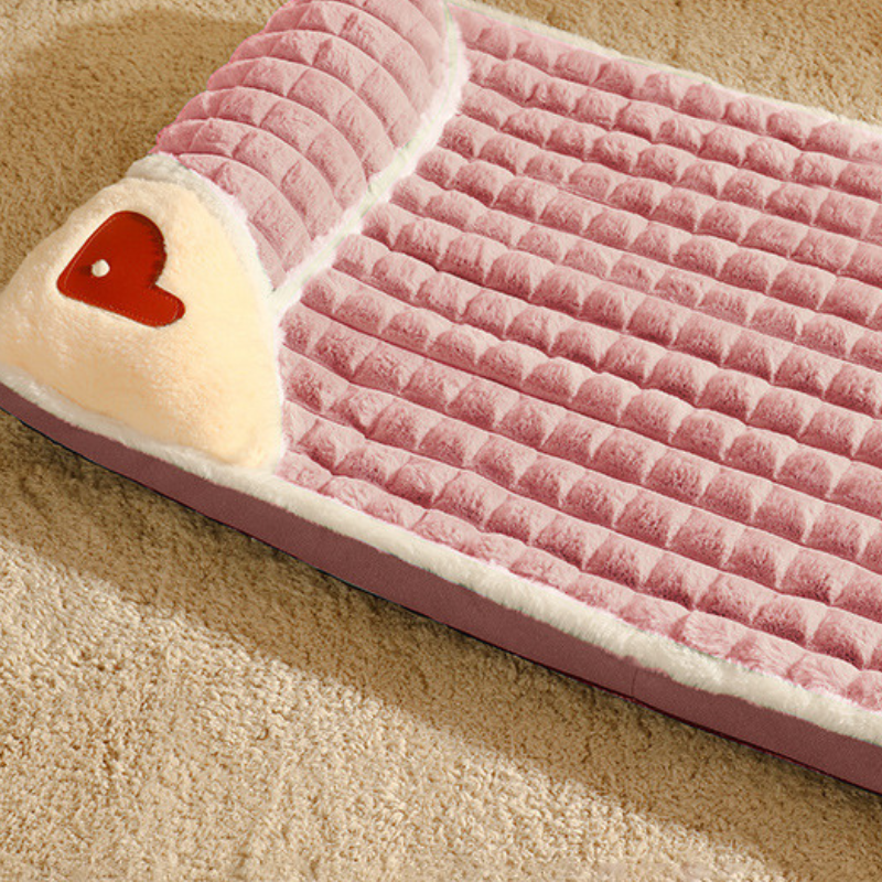 Removable soft cat bed with neck pillow