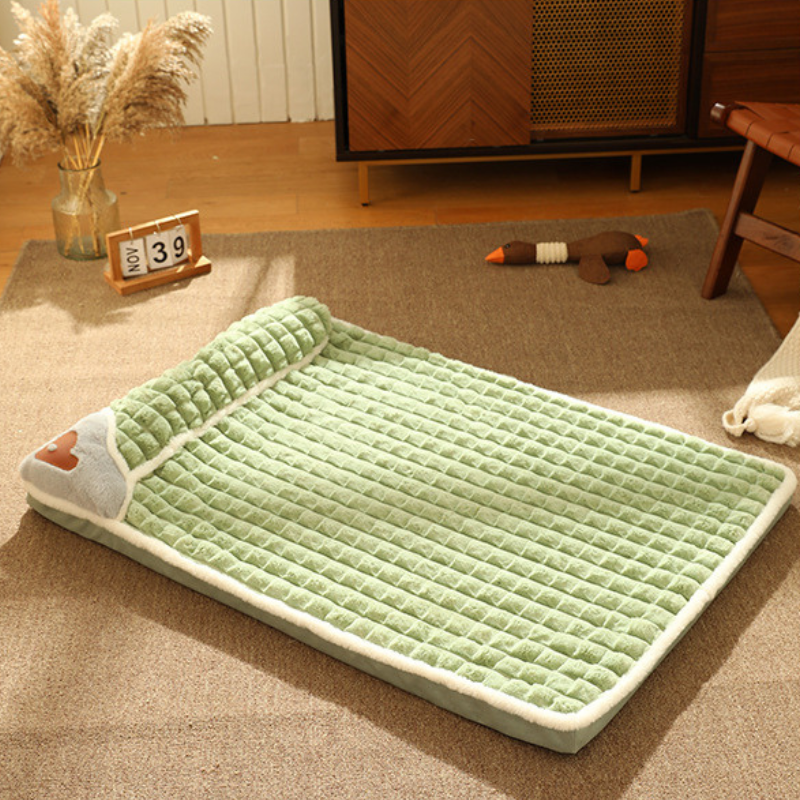 Removable soft cat bed with neck pillow