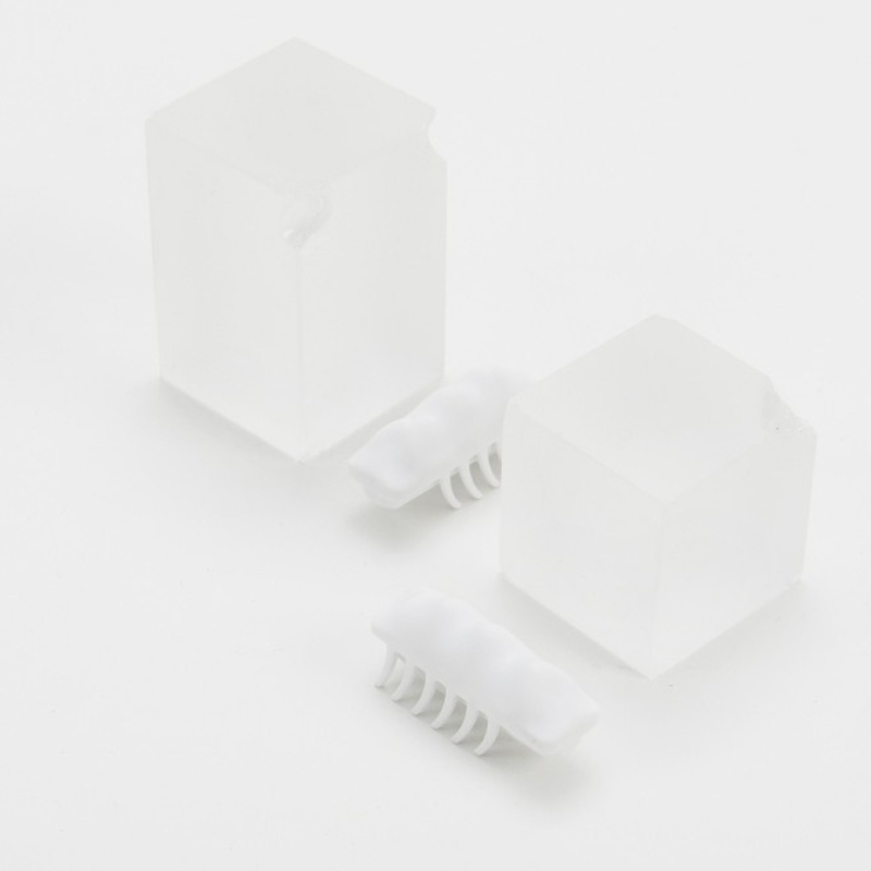 Little snow monster electric cat toy