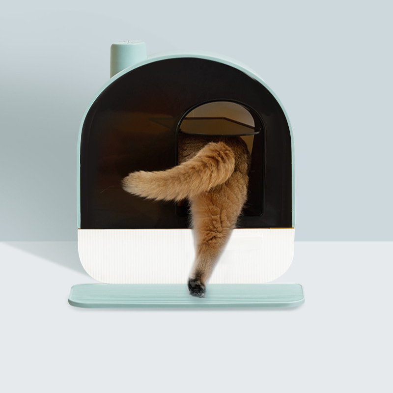 LUSMO fully enclosed cat litter box with a chimney
