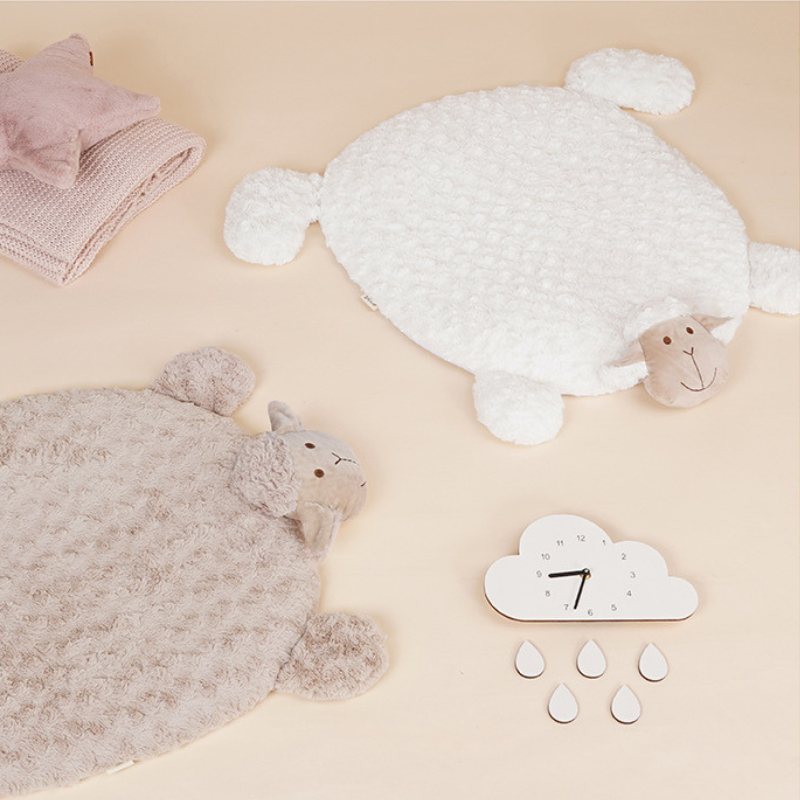 Zeze Lamb-style cat bed