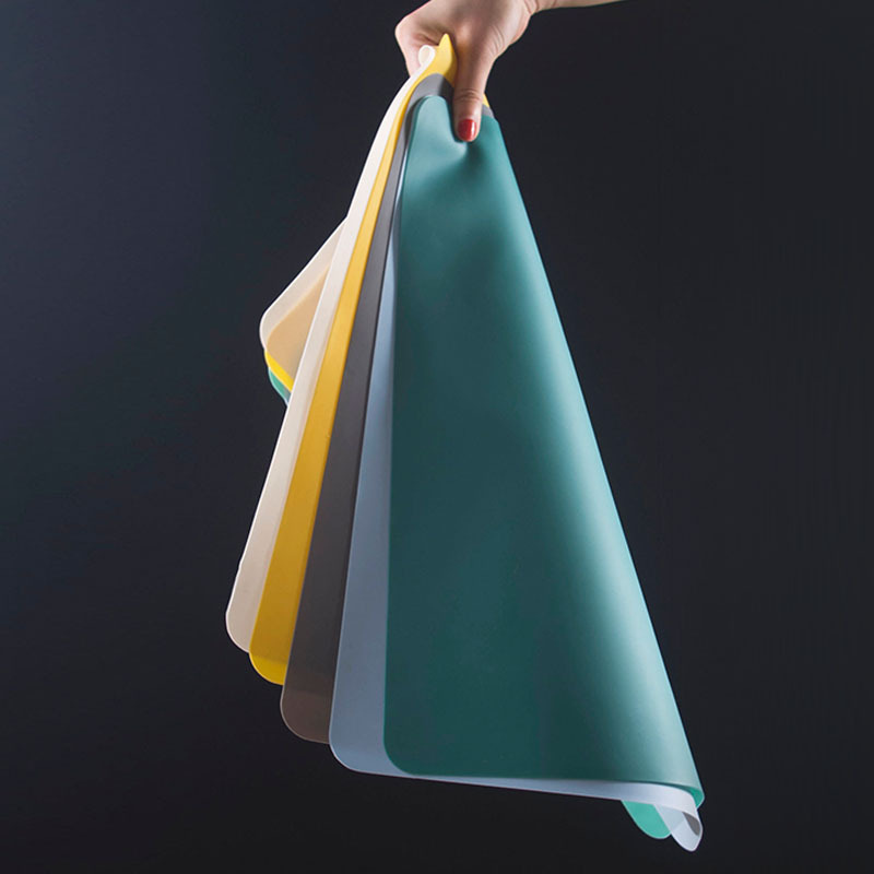 Wakupet cat food placemat