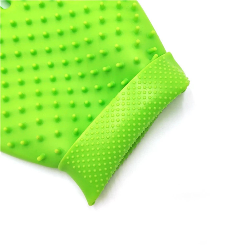 Silicone cat grooming glove