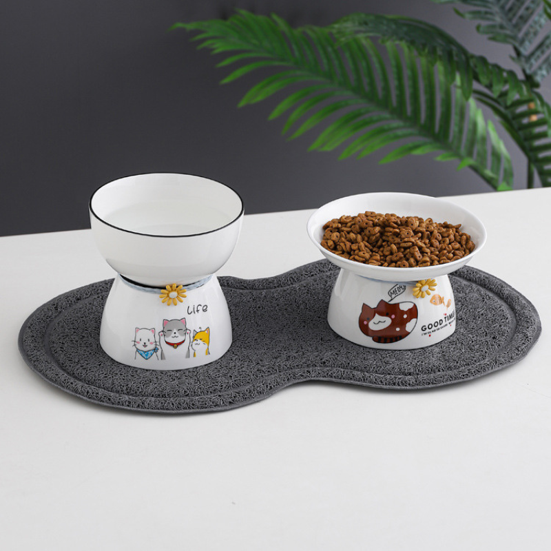 Peanut shape cat food placemat