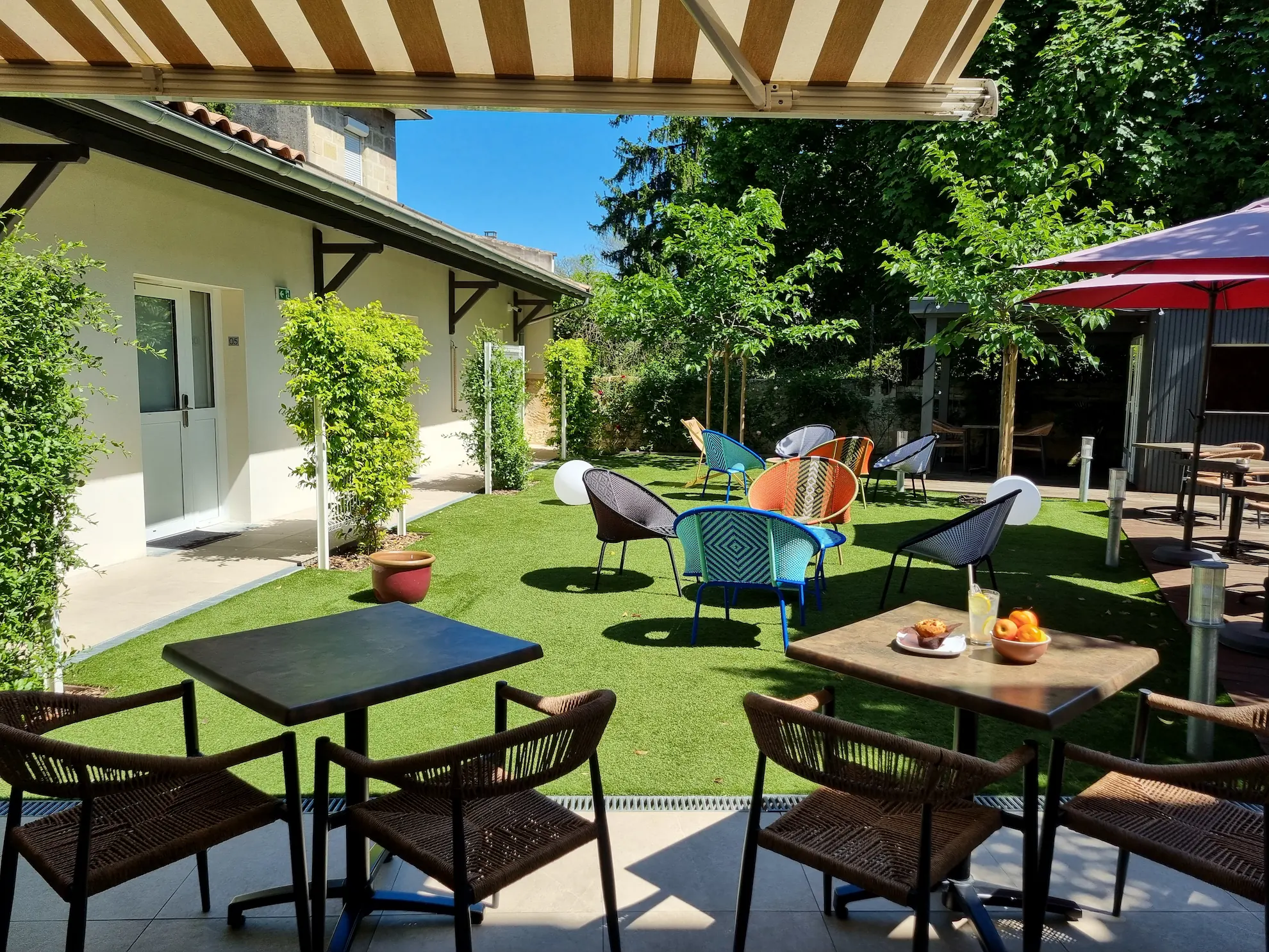 Jardin de l'hostel Hosho Bordeaux Centre Victoire