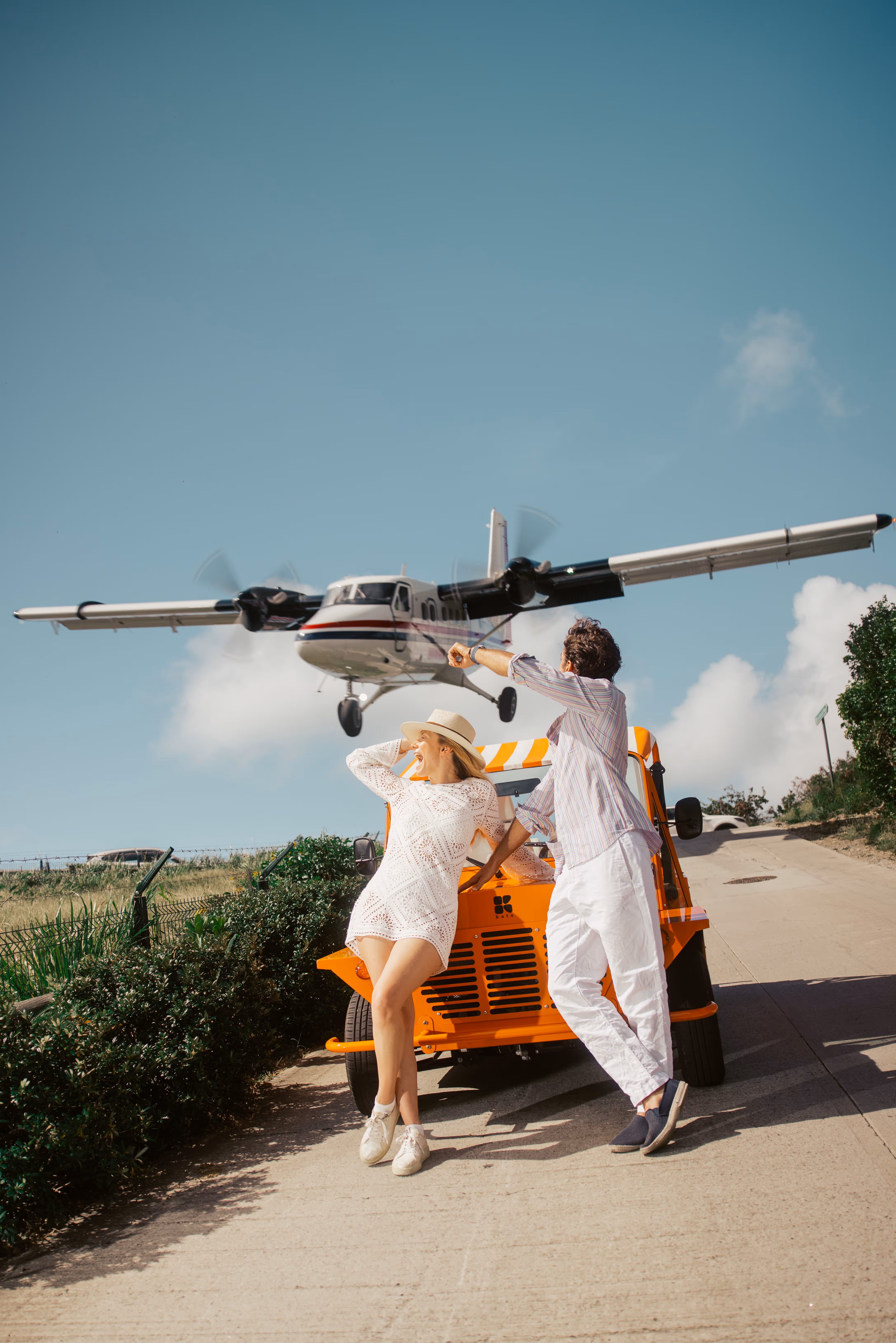 Kate a Mini Moke Electric Beach Car at Saint-Barthelemy airport with a plane 