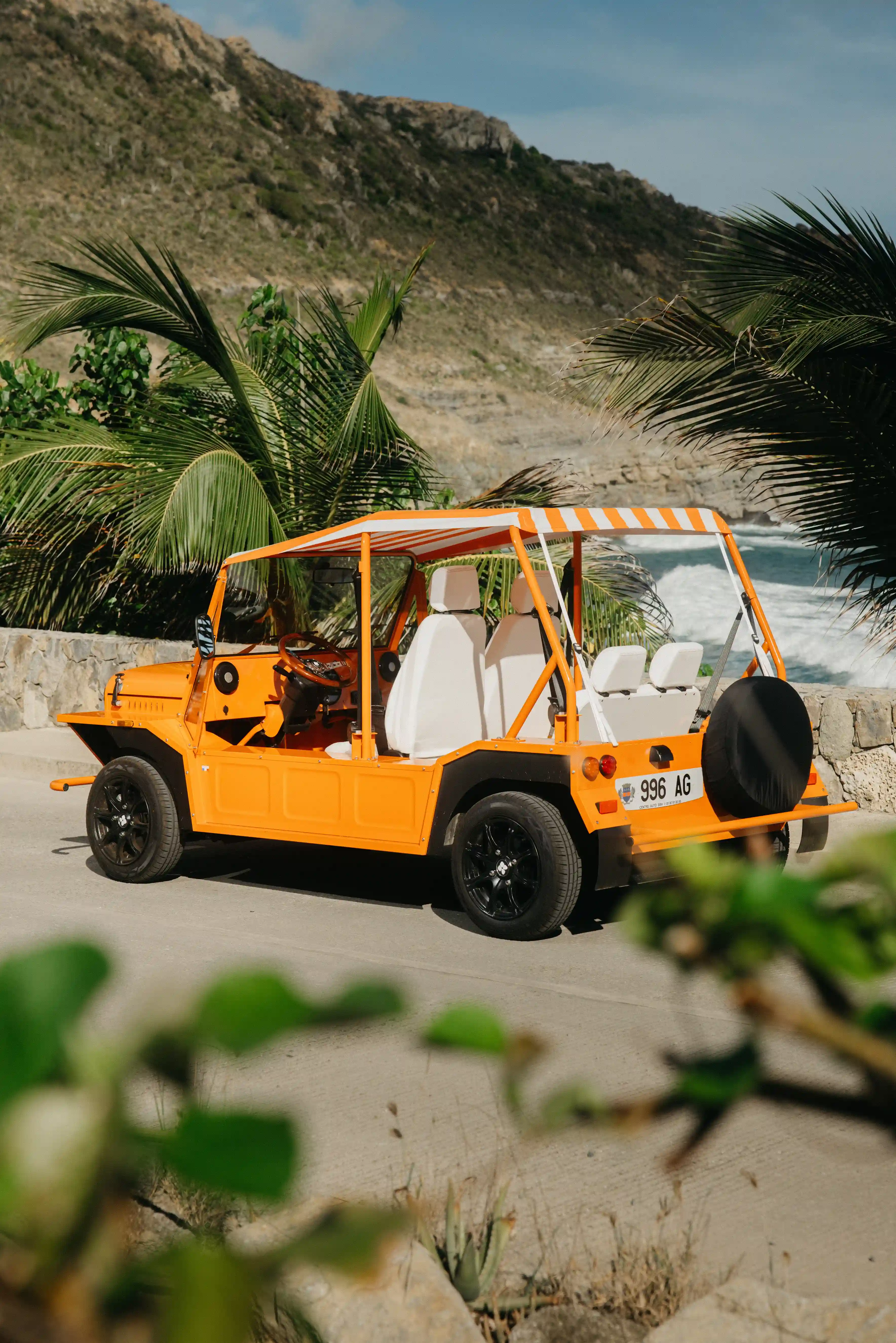 Kate Islander Mini Moke Beach Car : une voiture décapotable conçue pour les îles