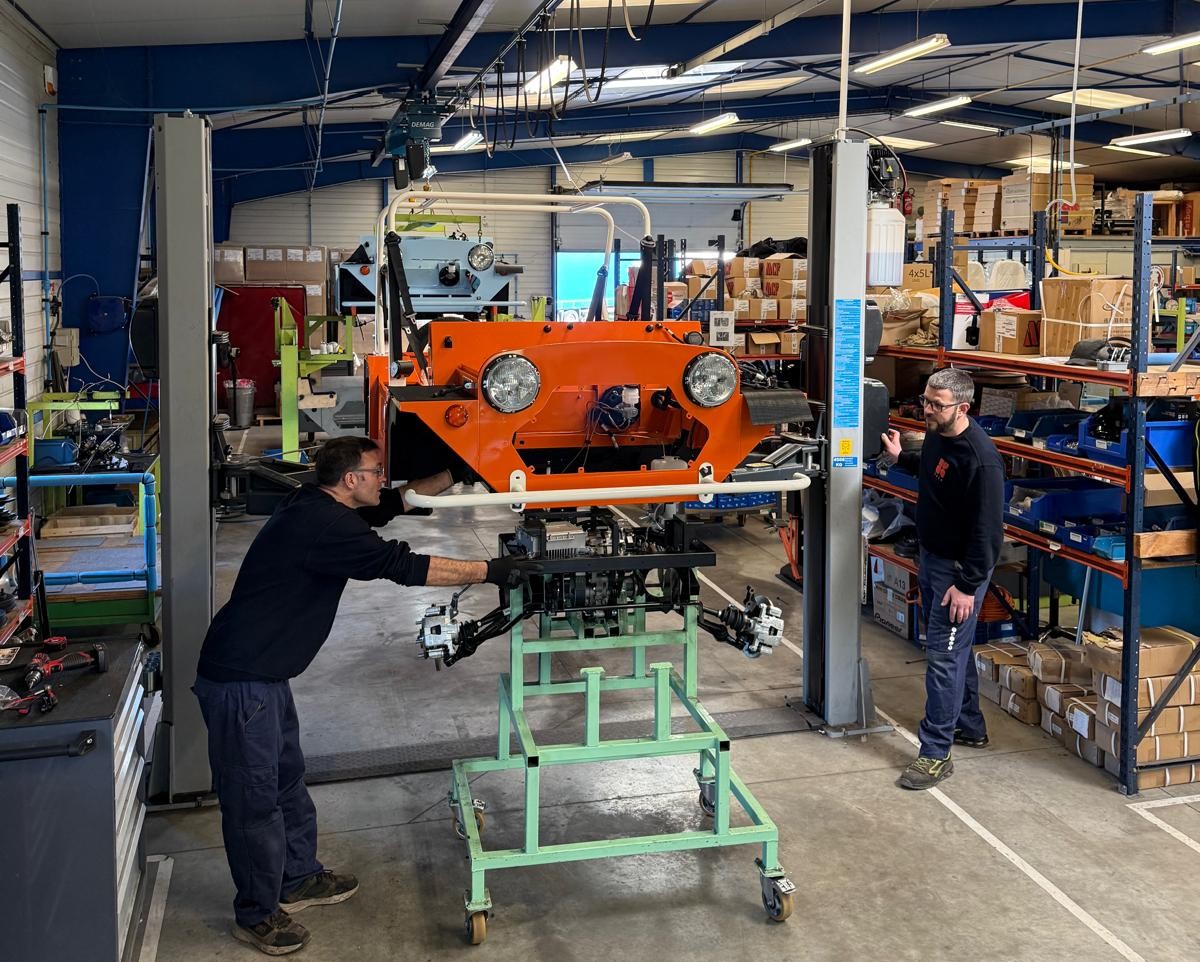 Kate Mini Moke Electric Beach Car Engine cradle integration