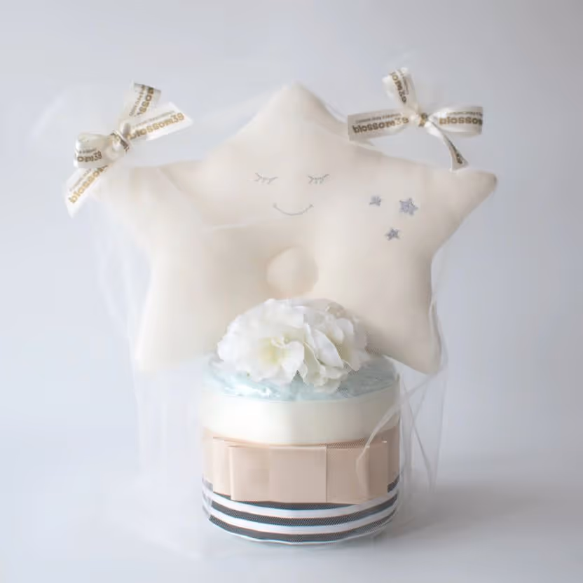 Baby Shower Gifts: Diaper Cakes