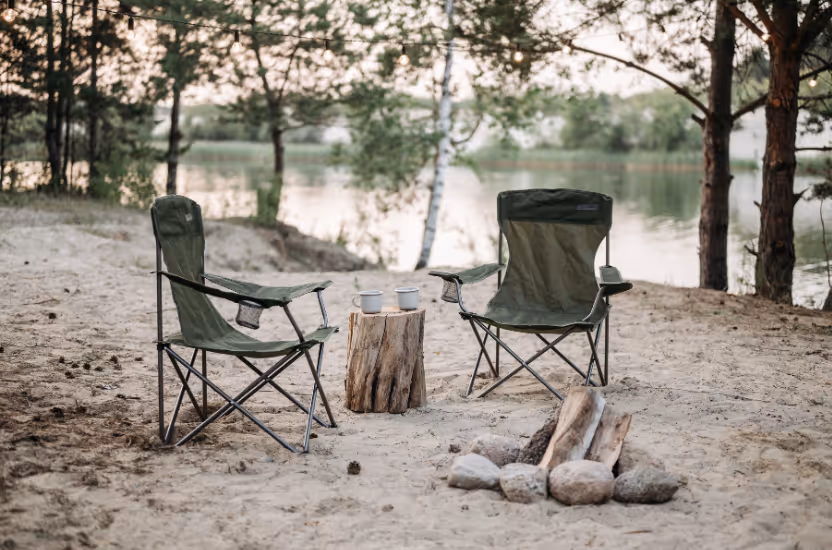 Autumn Activities: Chairing by the water