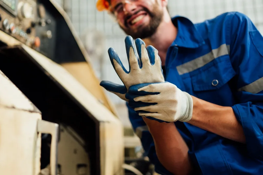 Common Types of Hand Injuries in the Workplace