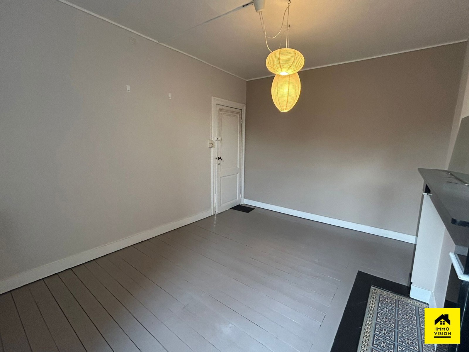 L6- 6001vest - Bureau 6