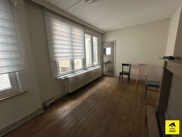 L6 - 6001vest - Bureau 3