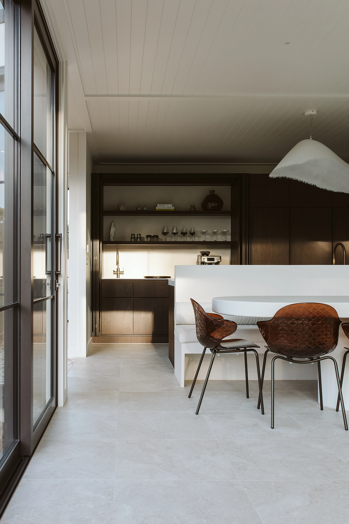Custom walnut veneer kitchen by Rowson Kitchens