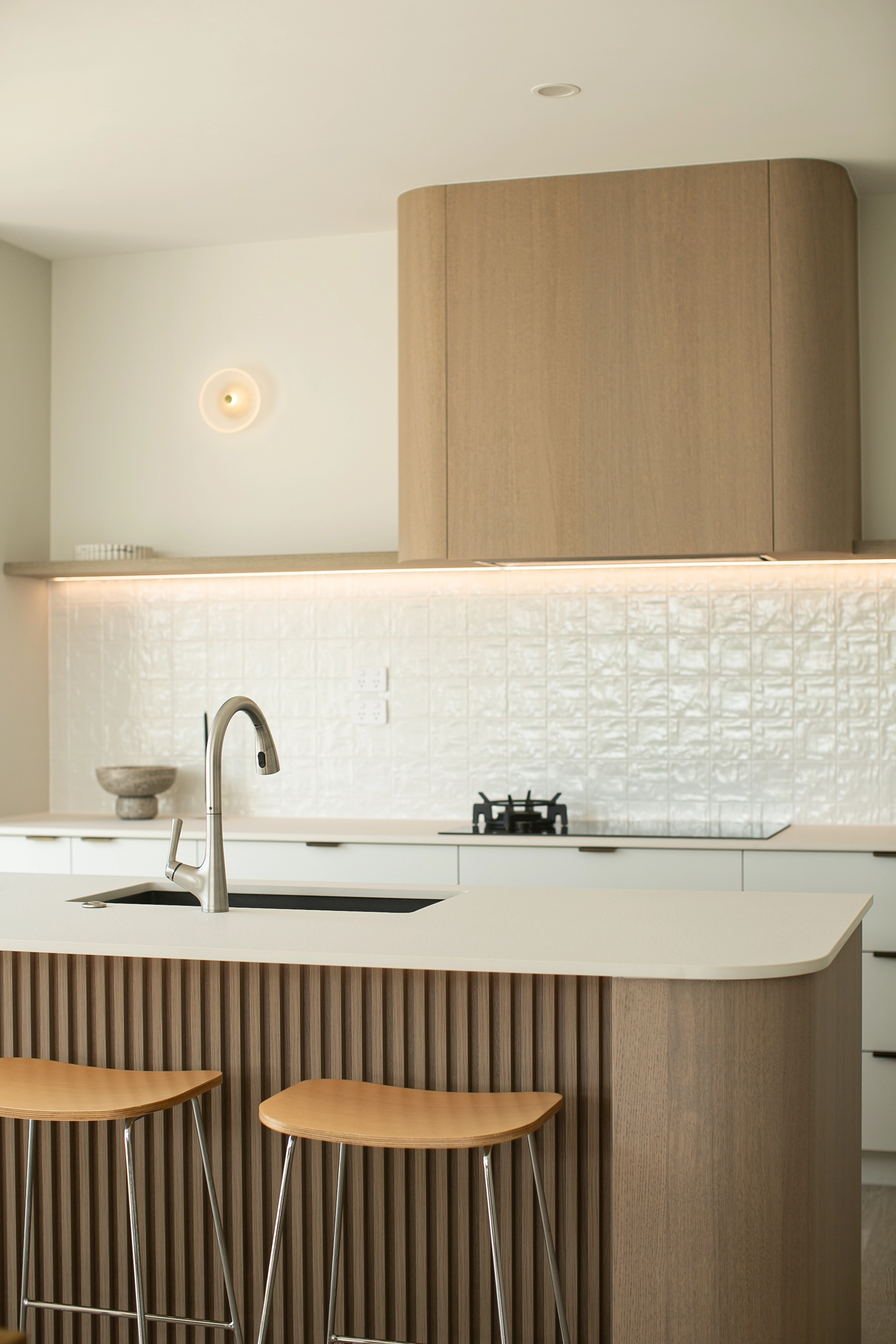 Desert Oak Shinnoki timber veneer kitchen joinery