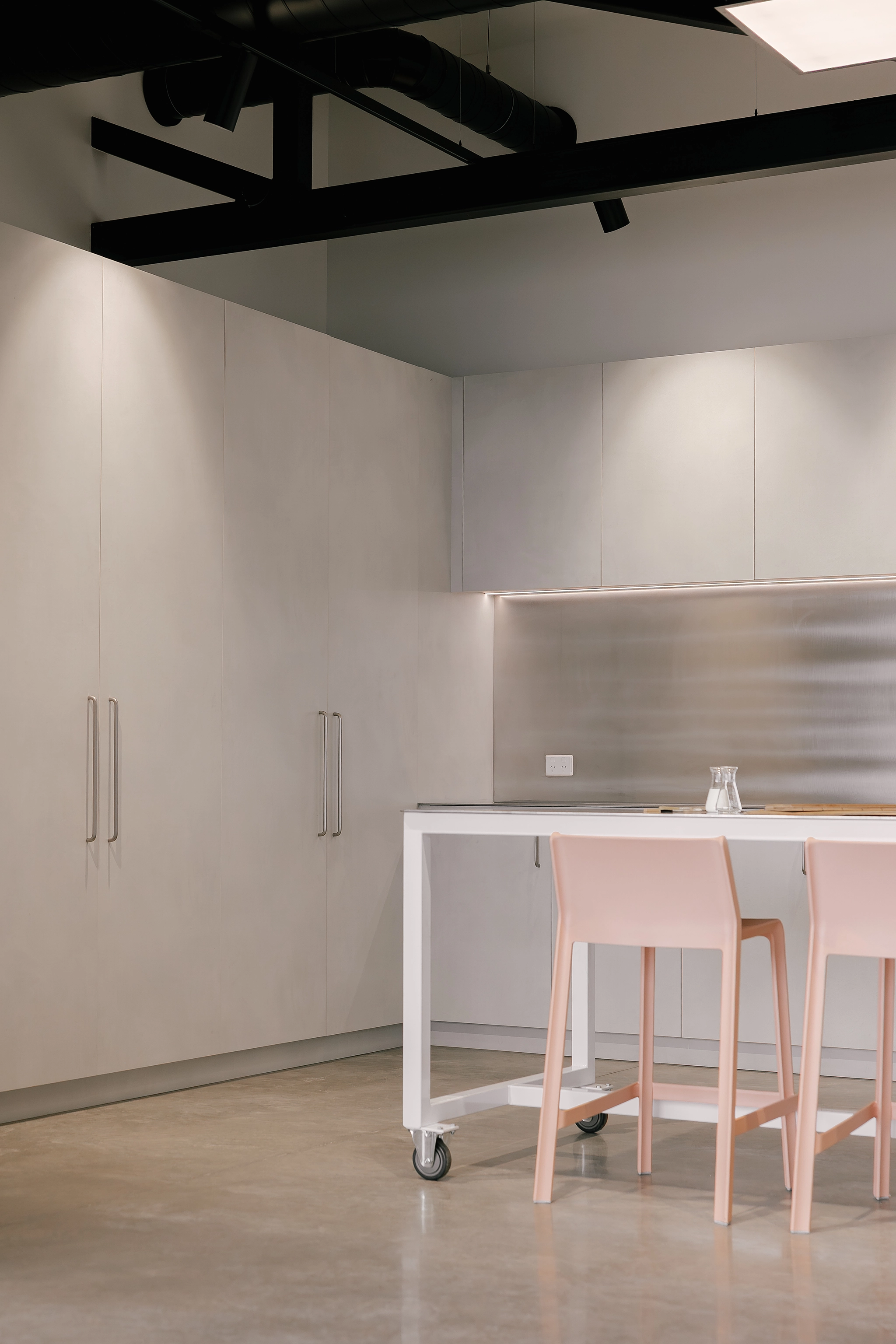 White hand-finished lime plaster decorative panels