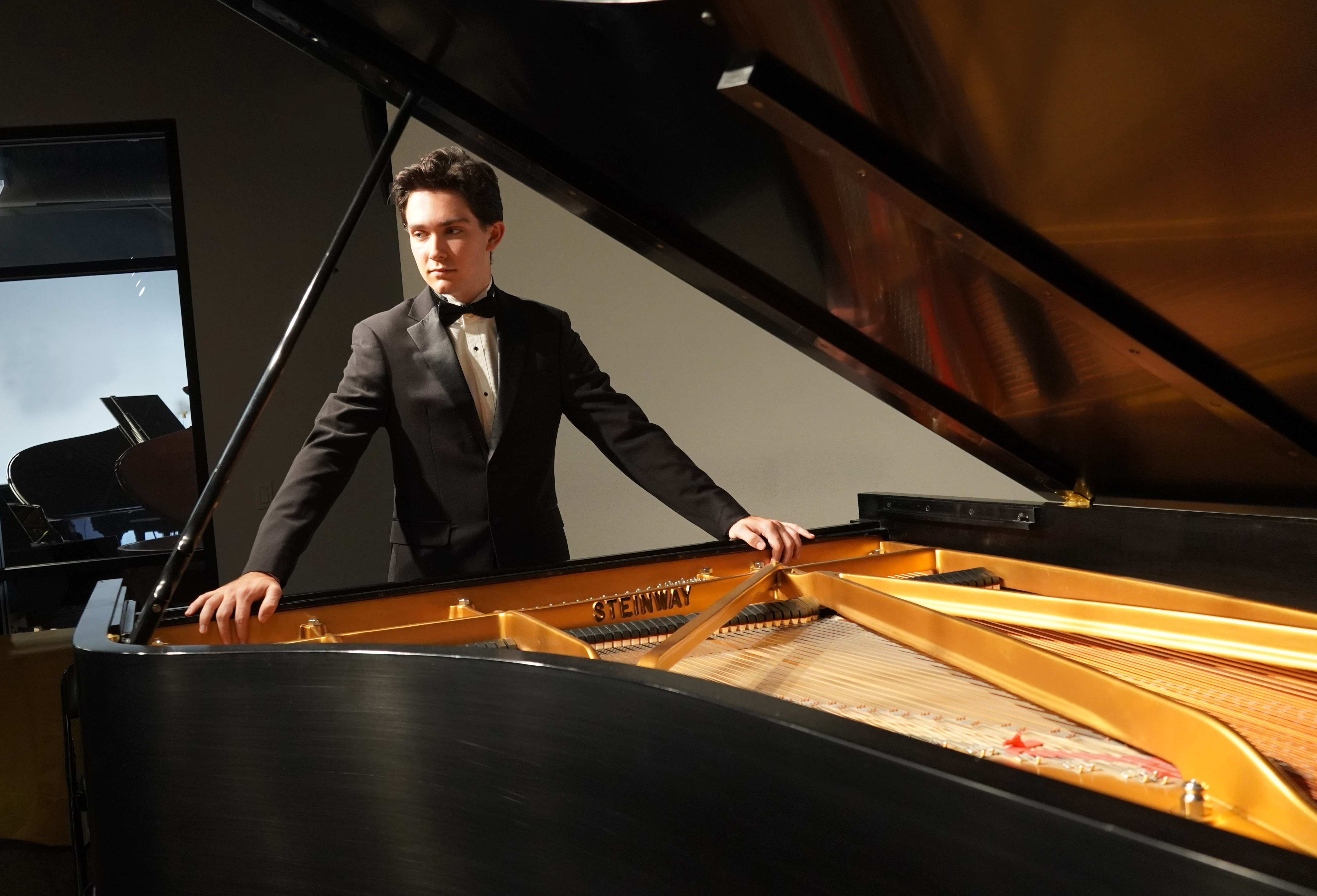  Talon Smith: A New Voice in Classical Composition and Performance