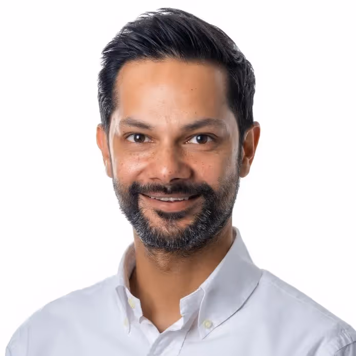Currently, Asesh Sarkar holds the position of President and Co-founder of Fin Fit. He is also the Group CEO and Co-founderat Salary Finance. Salary Finance is the UK’s leading employee financial wellness platform.