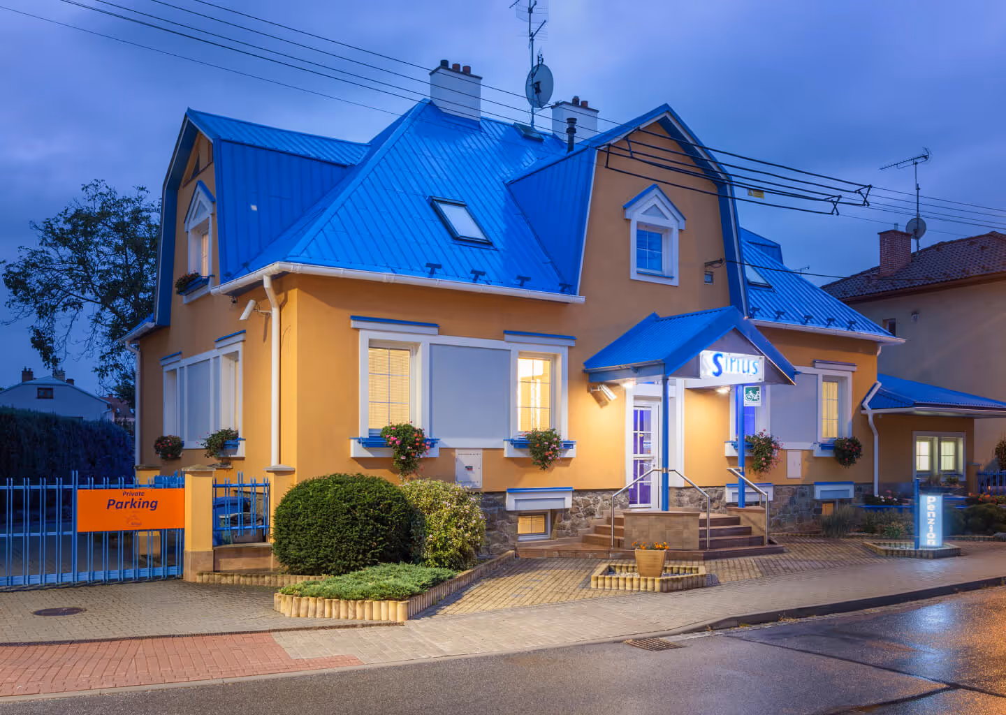 Fotografie exteriéru penzionu Sirius.