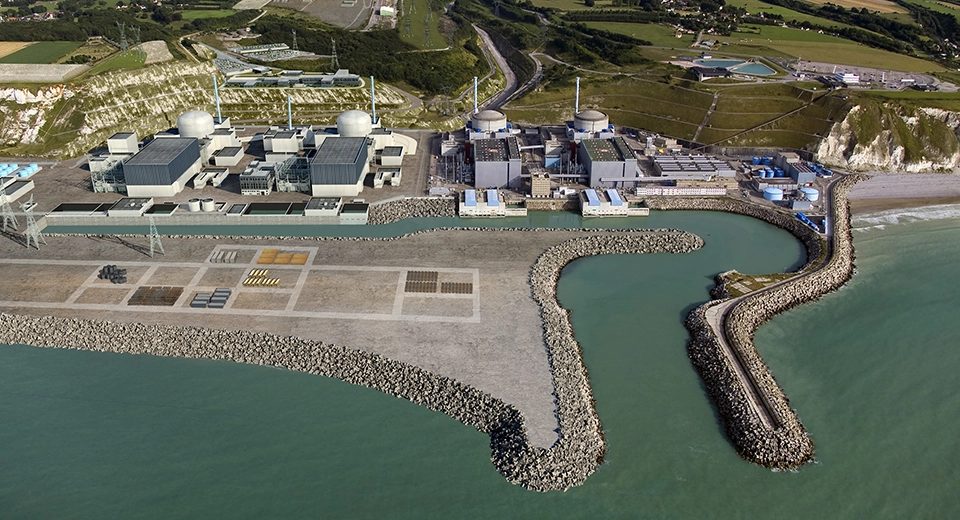 Bureau d'études ingénieurs sur projet nucléaire EPR2