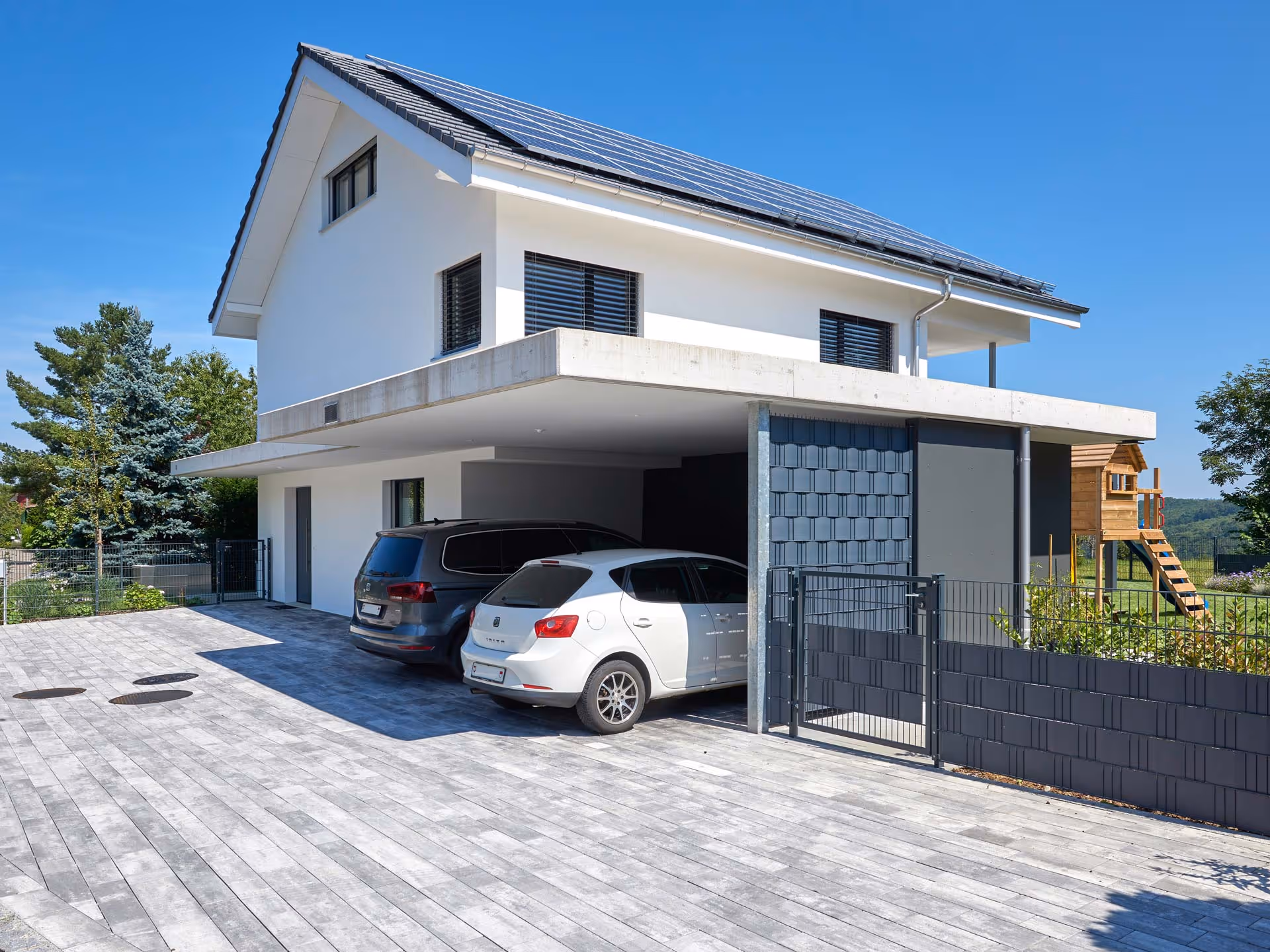 Angebauter Carport