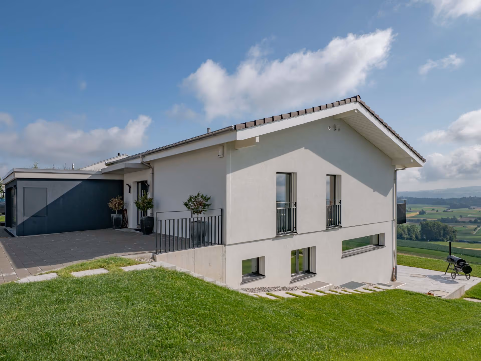 Haus mit zeitlos-modernem Erscheinungsbild