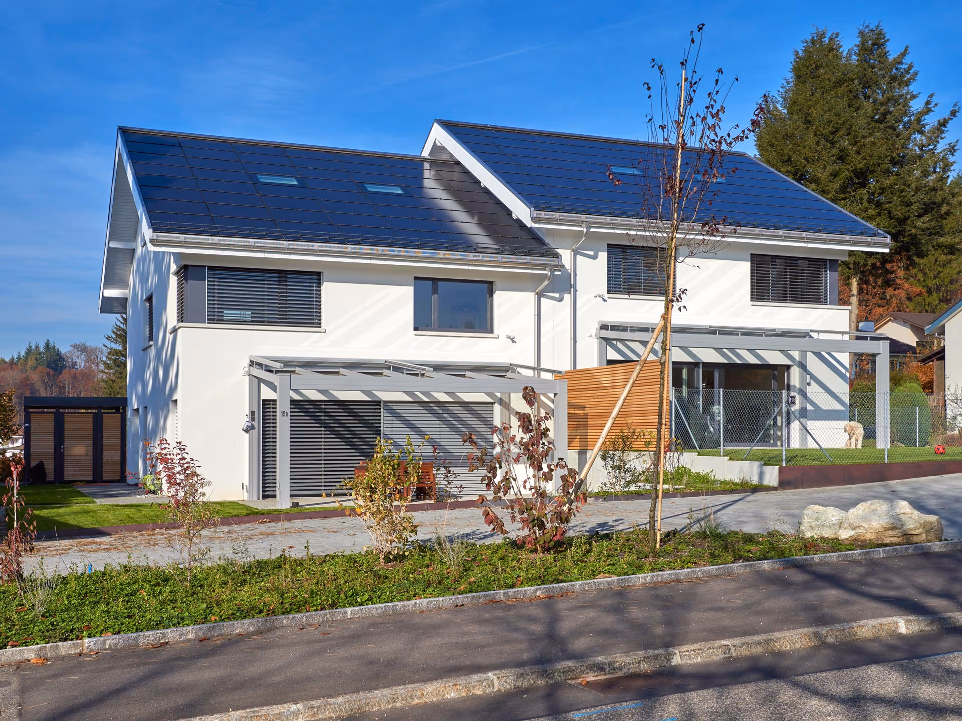 Doppelhaus, höhenversetzt