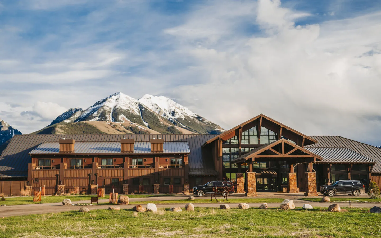 Sage Lodge beneath Emigrant Peak in Paradise Valley