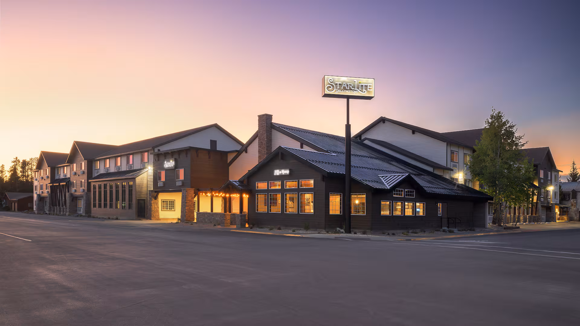 Starlite Yellowstone hotel in West Yellowstone at dusk