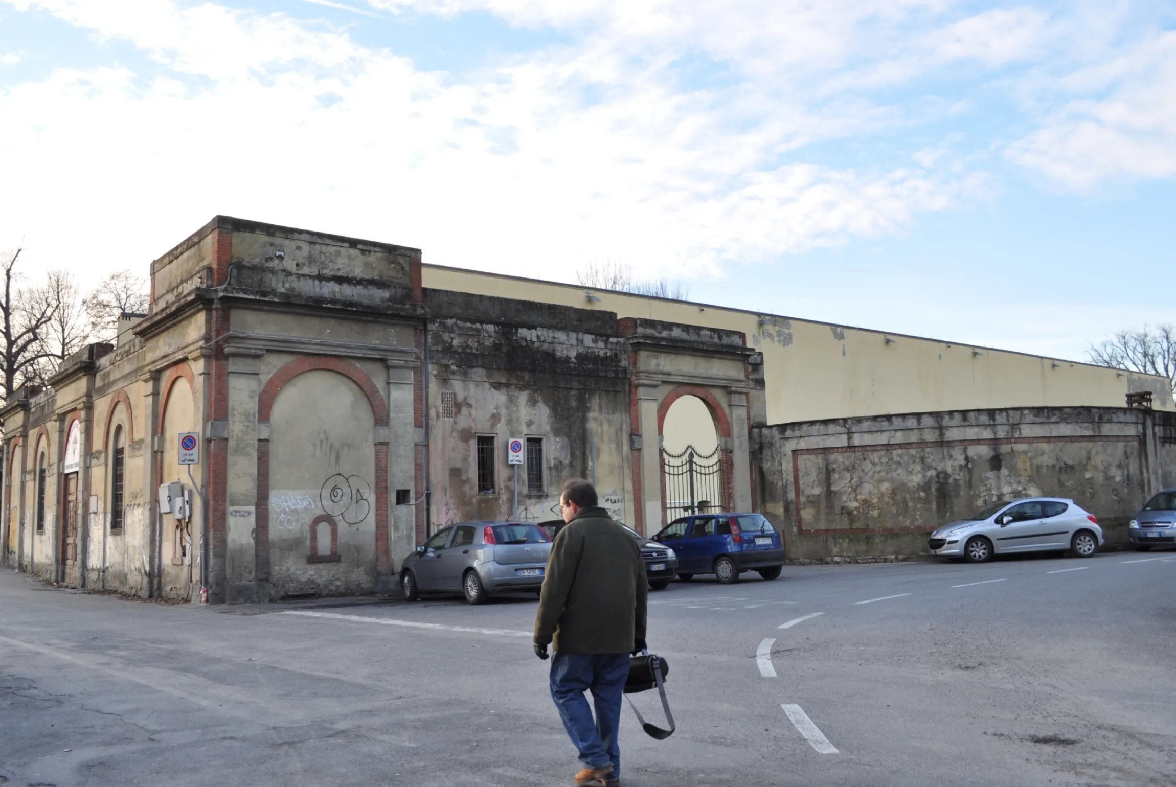 Edward Goldberg at the Sferesterio (Historic Handball Court) in the Cascine Park in Florence, Italy. (Photo Lyle Goldberg, 2010)
