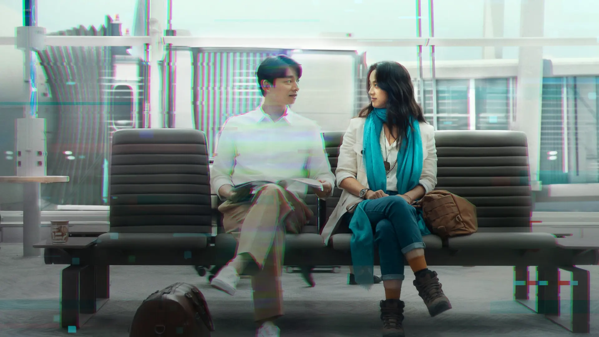 Fotoğrafta 'Wonderland' filminin afişinde yer alan kiş gözüküyor.