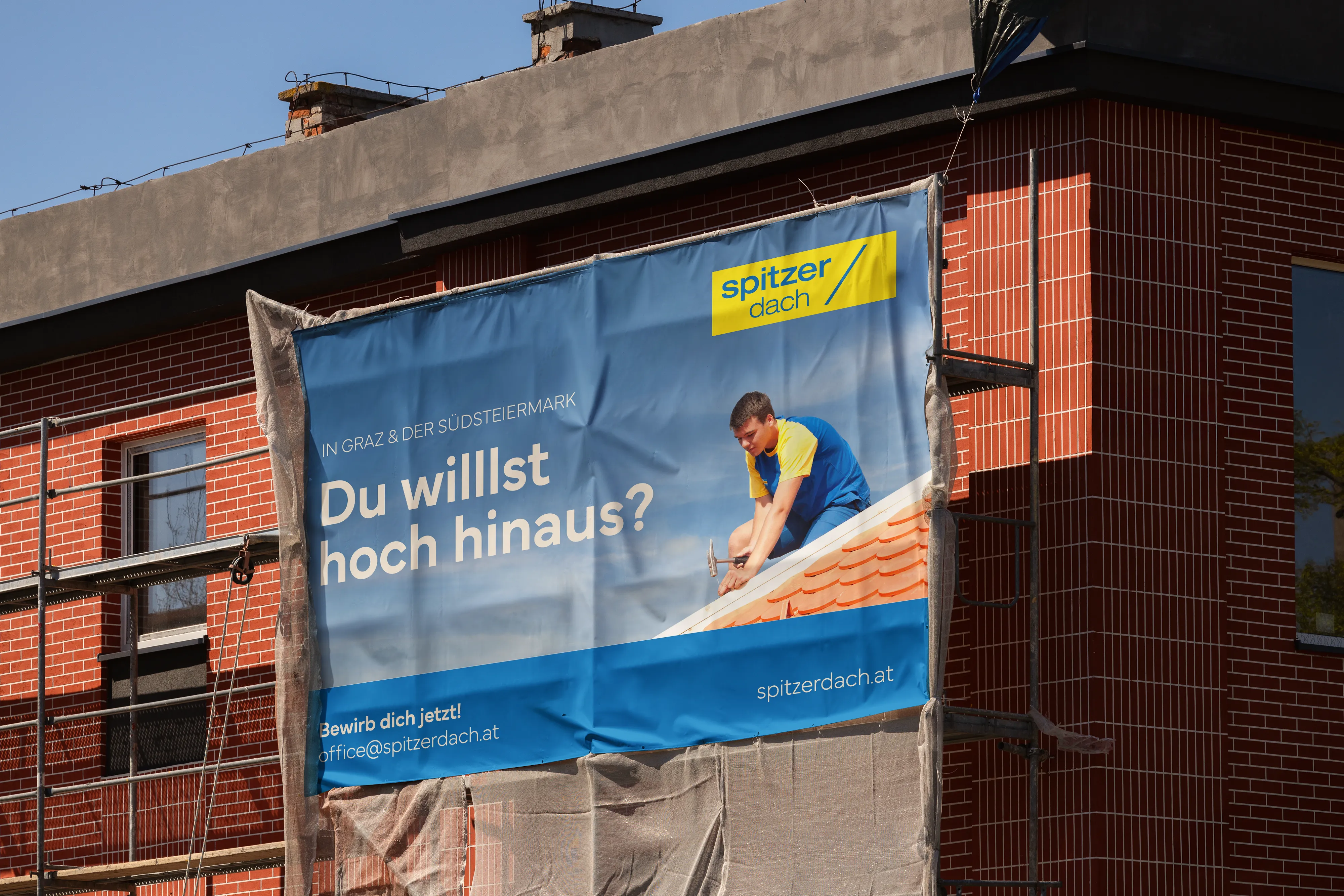 Nashta Desktop Mockup