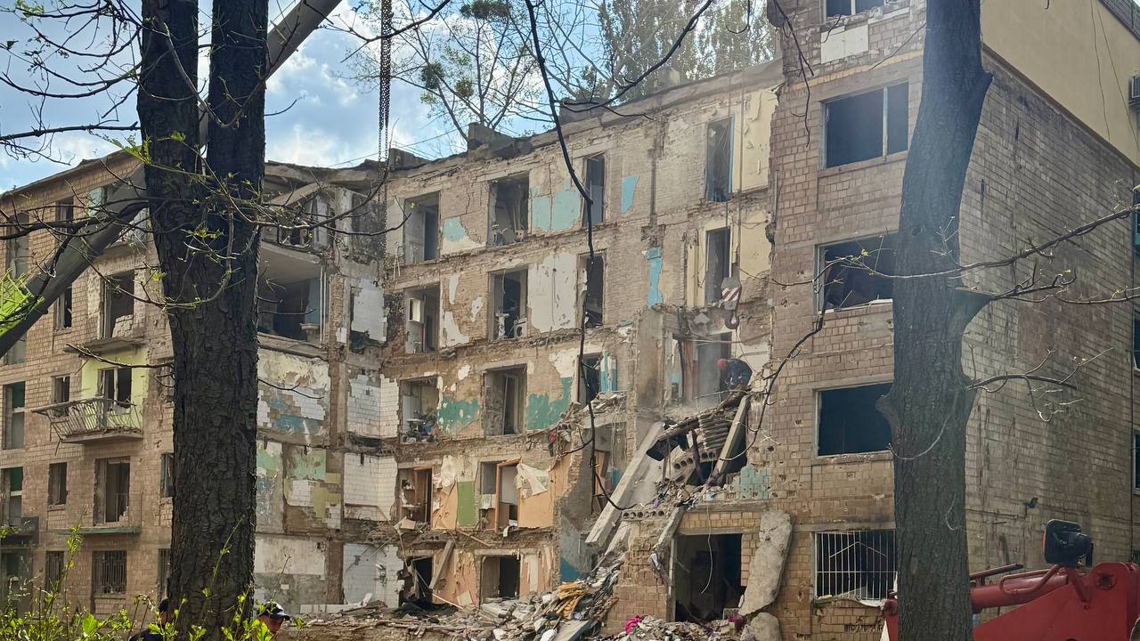 The Power of Action: How Volunteers Save Kyiv After Attacks