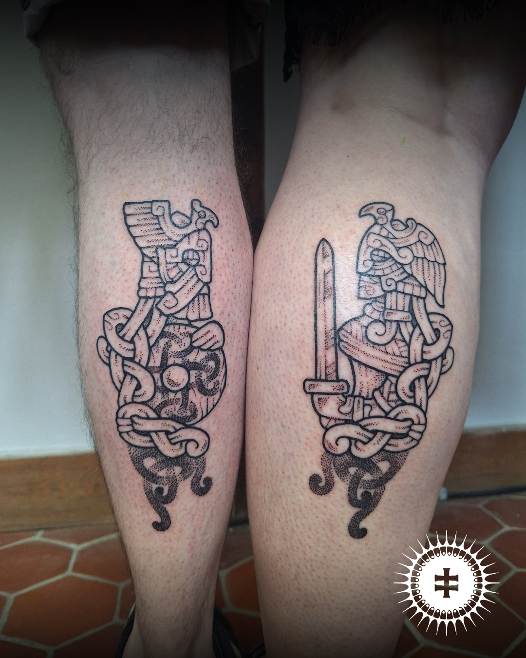Le tatoueur Noromaor spécialisé dans le tatouage viking/nordique