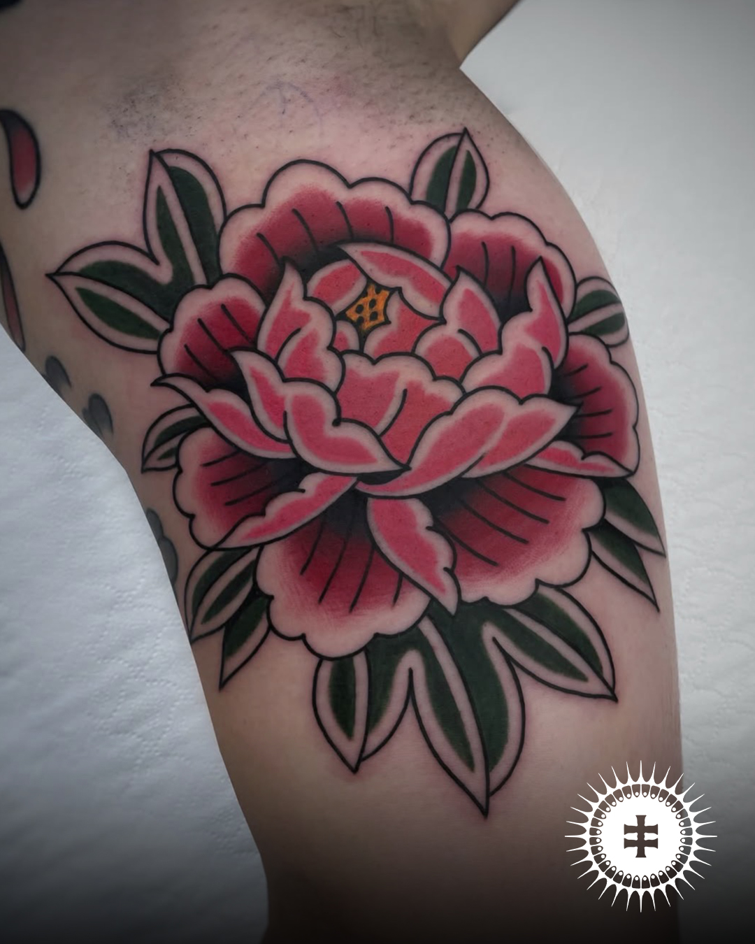 Le tatoueur trad LIAO au Coffin Club de Lausanne