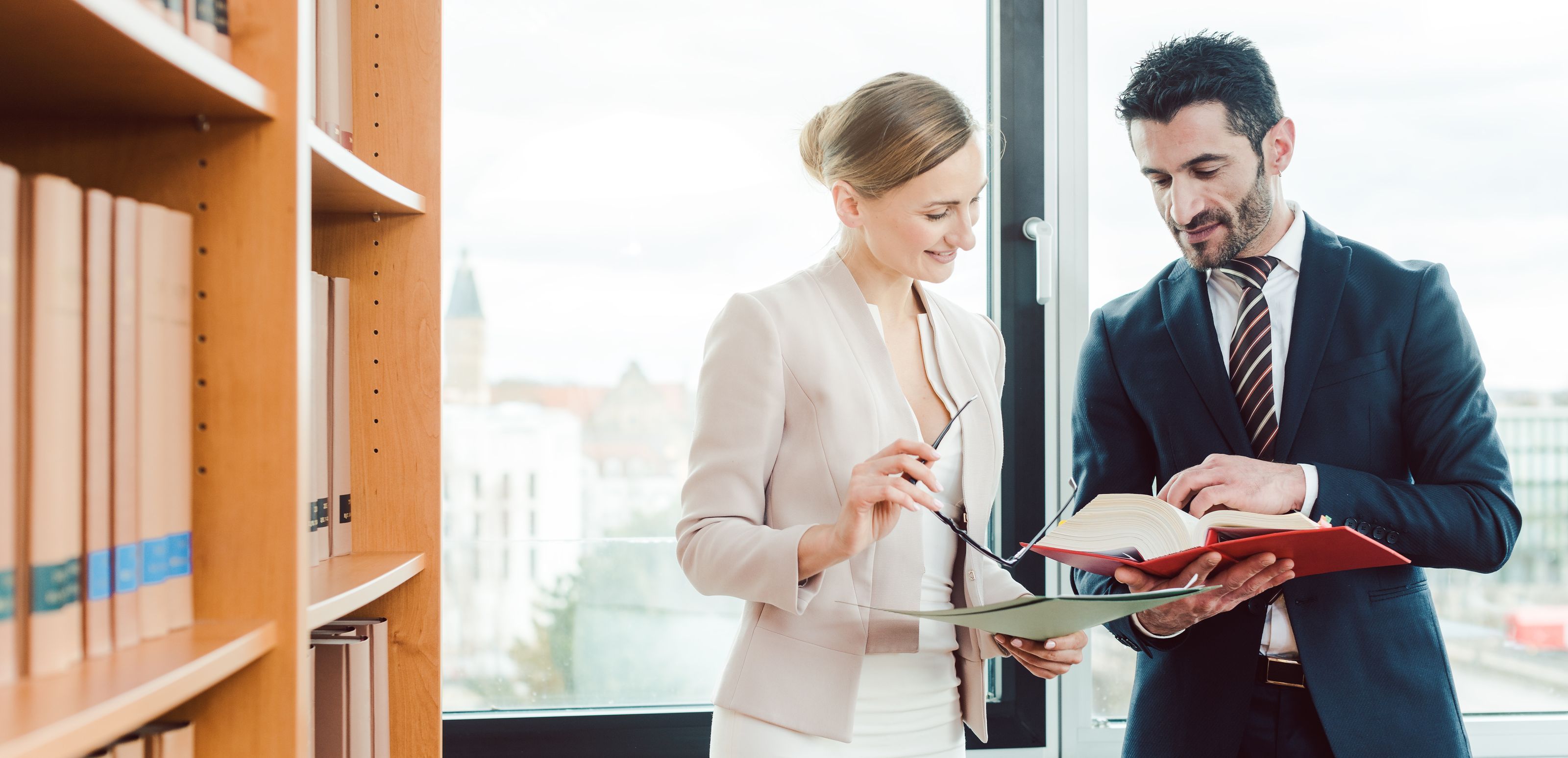 AWV Meldepflicht - Anwalt hilft bei Selbstanzeige und Bußgeld