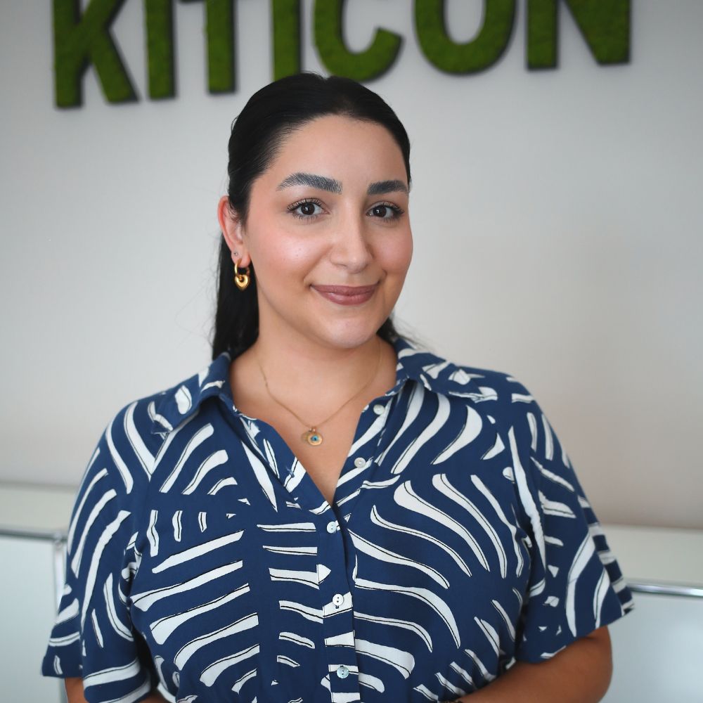 Porträt von Jasmin Askari