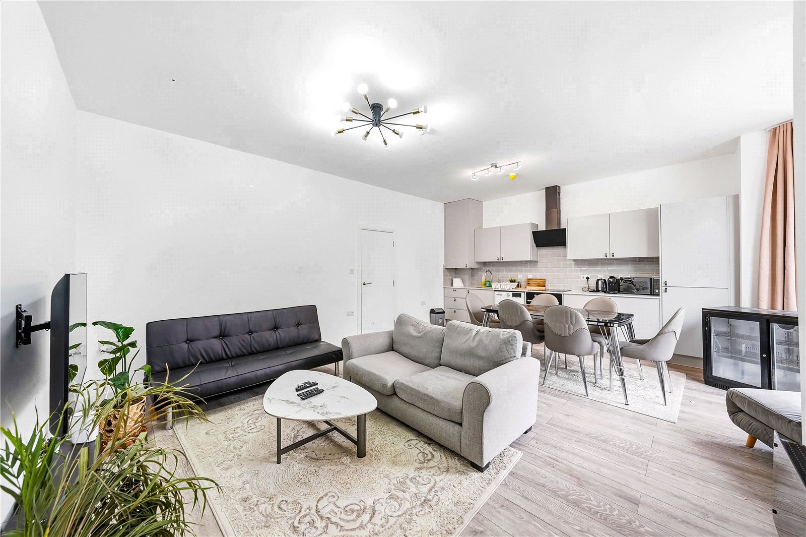 Holloway Road, Holloway, London N7 6LJ